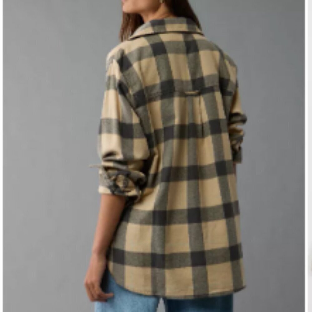 American Eagle Oversized Yellow Navy Classic Plaid Flannel M